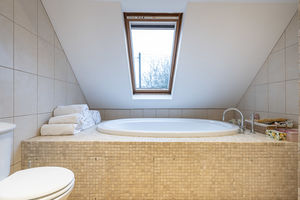 Photo 31- click for photo gallery